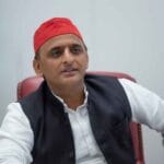 अखिलेश यादव का बयान: संतों के सम्मान के लिए सपा खड़ी रहेगी