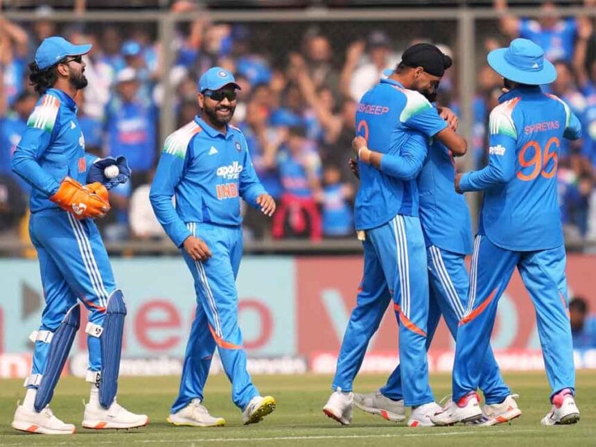 सीरीज का तीसरा मैच: इंदौर वनडे में अर्शदीप के बाद हर्षित का कहर, न्यूजीलैंड के द