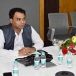 आयुक्त श्री भोंडवे ने मुख्यमंत्री शहरी पेयजल योजना में अनियमितता पर की कड़ी कार्