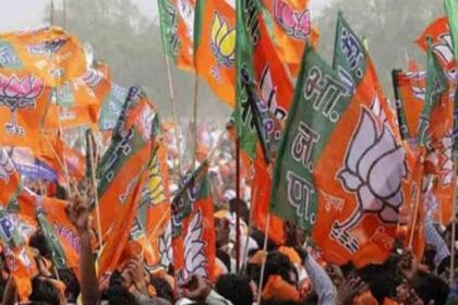 नामांकन वापसी पर बगावत: नागपुर में BJP उम्मीदवार को समर्थकों ने ही घर में बंद कि