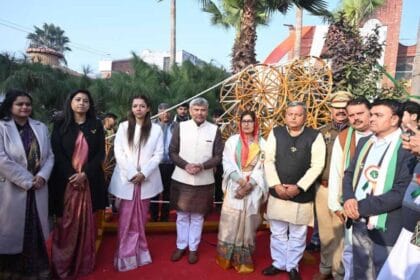 देश के लिए मिसाल : कचरे को रिसाइकिल कर बनाया अनोखा संविधान पार्क