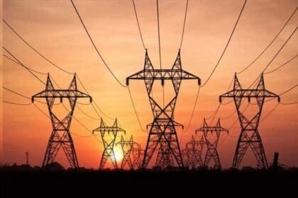 एम.पी. ट्रांसको की 2025 की उपलब्धियां: ऊर्जा मंत्री तोमर ने किया ड्रोन पेट्रोलिं