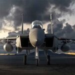 एक तरफ वेनेजुएला संकट, दूसरी तरफ अमेरिकी सहयोगी पर हमला; जेट विमानों से की गई भी