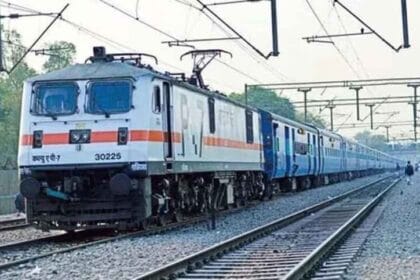 अब पूछताछ काउंटर की झंझट खत्म, IPIS सिस्टम बताएगा ट्रेनों का पूरा स्टेटस