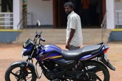 शिकायत अनसुनी पड़ी तो युवक ने उठाया अनोखा कदम, पुलिस की बाइक चुराकर भागा