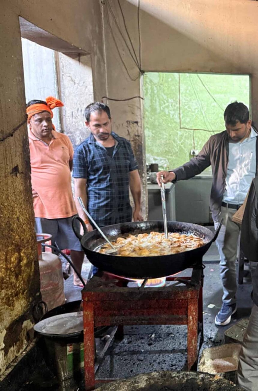 तेल की गुणवत्ता पर कड़ी नजर, खराब खाद्य सामग्री का निस्तारण