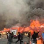 माघ मेला अग्निकांड: पूजा के समय आश्रम में आग, आधा दर्जन टेंट राख, दमकलकर्मी घायल