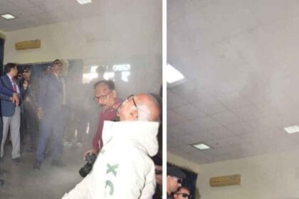 पीसी के दौरान शॉर्ट सर्किट, मची अफरातफरी; मायावती को तुरंत सुरक्षा में निकाला गय