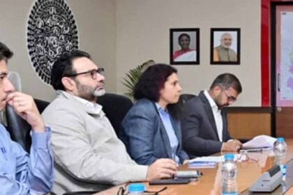 बस्तर प्रवास को लेकर प्रशासन सतर्क, मुख्य सचिव ने तैयारियों की समीक्षा की