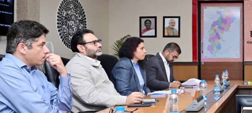 बस्तर प्रवास को लेकर प्रशासन सतर्क, मुख्य सचिव ने तैयारियों की समीक्षा की