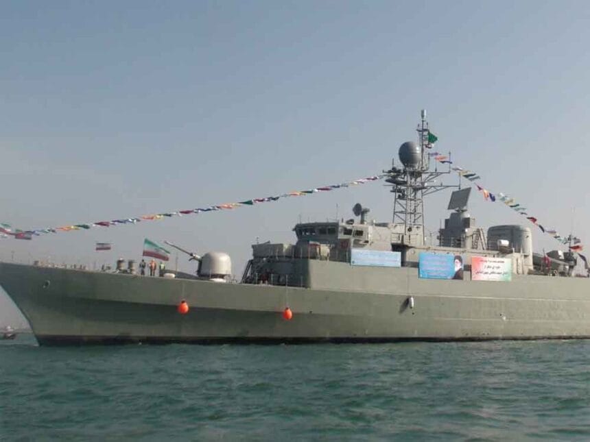 समंदर में तनाव: भारतीय पोत पर हमला, 18 लोगों को जबरन हिरासत में लेने का आरोप