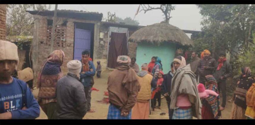 मामूली जमीन विवाद बना खूनी संघर्ष, महिला को जमीन पर पटककर पीट-पीटकर मार डाला