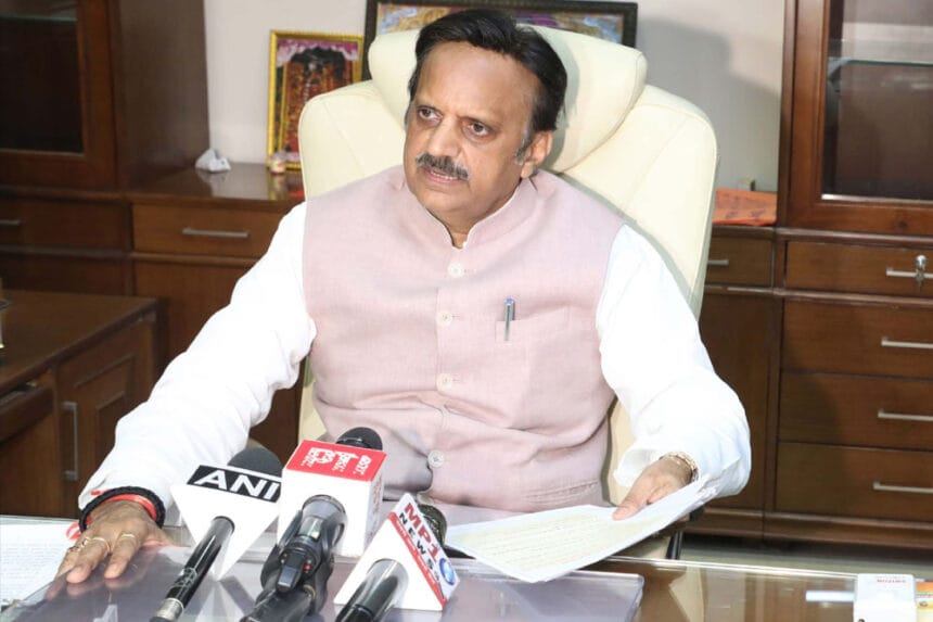 इंदौर में पानी से हुई मौतों पर डिप्टी CM राजेंद्र शुक्ला का बयान, “हम सख्त कार्र