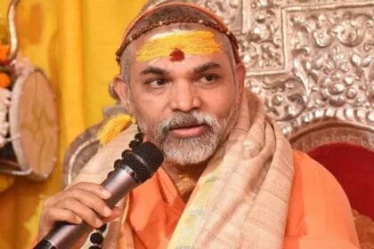 मौनी अमावस्या का विवाद: शंकराचार्य अविमुक्तेश्वरानंद का रथ रोकने से भड़के समर्थक