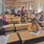 शैक्षिक ओलम्पियाड स्पर्धा में उत्साहपूर्वक शामिल हुए विद्यार्थी