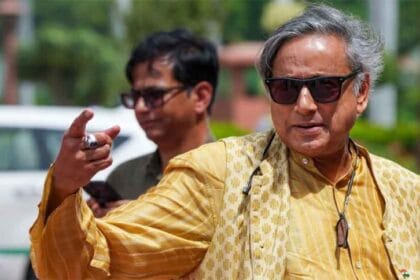 अमेरिका के वेनेजुएला हमले पर भड़के शशि थरूर, बोले— अब दुनिया में ‘जंगलराज’ चल रह