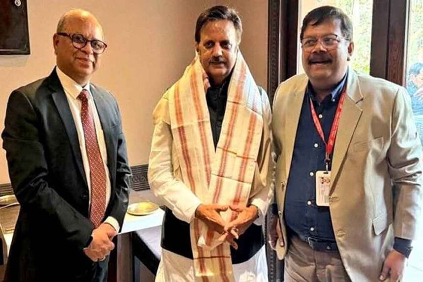 उप मुख्यमंत्री शुक्ल ने अलायन्स एयरवेज के प्रबंध निदेशक सेन से रीवा-रायपुर विमान