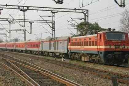 रेलवे में बड़ी भर्ती: 312 पदों पर कल खत्म होगा आवेदन, Group D की 22000 भर्तियों
