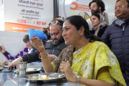 गरीबों को बड़ी राहत: दिल्ली में खुलीं 24 अटल कैंटीन, 5 रुपये में मिलेगी थाली