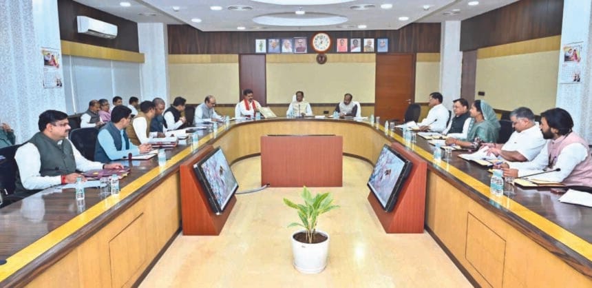 नशे के खिलाफ सरकार का बड़ा एक्शन: 10 जिलों में एंटी नार्कोटिक्स टीम, कैबिनेट ने