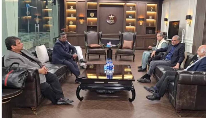 बांग्लादेश को लाहौर का न्योता: सीक्रेट मीटिंग और रात की फ्लाइट के पीछे की पूरी क