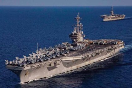 ईरान की सीमा की ओर बढ़ा अमेरिकी एयरक्राफ्ट कैरियर, ट्रंप प्रशासन ने किया बड़ा ऐल
