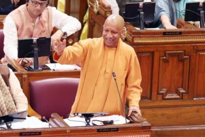 योगी का बयान: अभिभाषण के दौरान किया गया विरोध, मां और राज्यपाल का अनादर