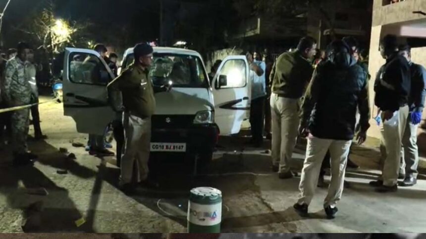 भयंकर लूट का वीडियो वायरल: बिलासपुर में कारोबारी से हथियार के साथ 3.35 करोड़ की