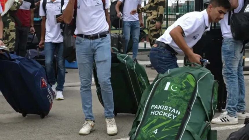 पाकिस्तान हॉकी टीम के खिलाड़ियों पर कप्तान ने जताया गुस्सा, बर्तन मांजने का करार