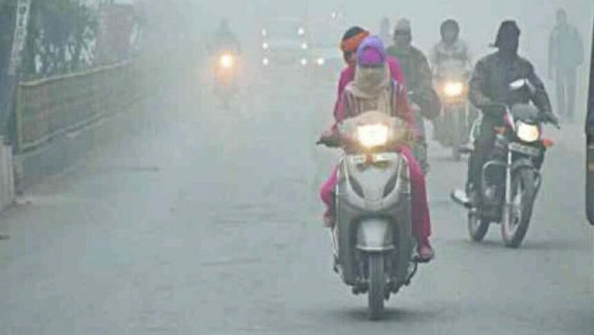 फरवरी में तीसरी बार बदला मौसम: कई जिलों में बारिश से फसलें हुईं नुकसान में, मंत्