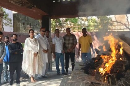 सामाजिक जिम्मेदारी का उदाहरण: ‘सेवा एक नई पहल’ द्वारा अंतिम संस्कार में की सेवा