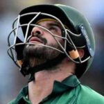 रिकॉर्ड के बराबर पहुंचे साहिबजादा फरहान, तूफानी शतक से मचाया क्रिकेट जगत में हड़