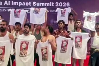 AI सम्मेलन में शर्टलेस प्रदर्शन: चार यूथ कांग्रेसी कार्यकर्ता पुलिस कस्टडी में,