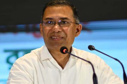 बांगलादेशी सेना में हुआ बड़ा बदलाव, भारत में रुके अफसर को वापस बुलाया पद संभालने