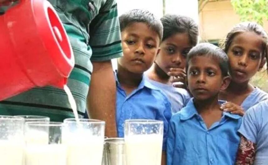 मध्य प्रदेश में सरकारी स्कूलों के छात्रों को कक्षा 1 से 8 तक मिलेगा फ्री दूध, बड
