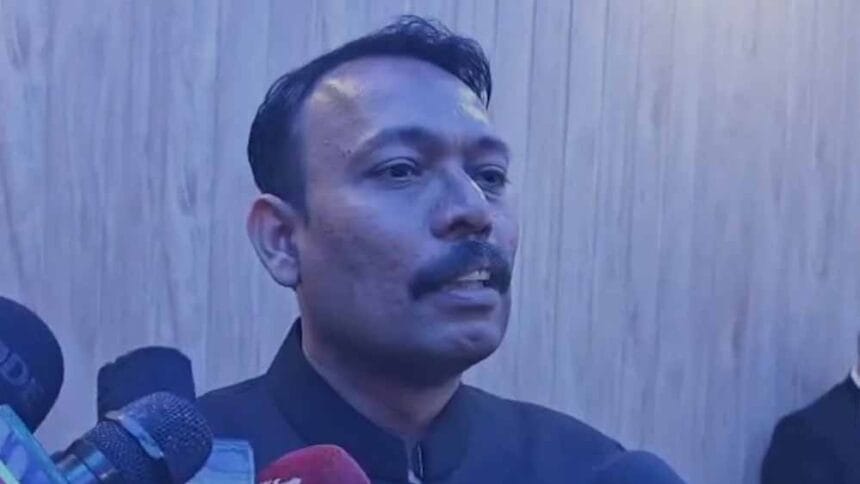 7 फरवरी से सड़क पर उतरेंगे लोग, SC-ST एक्ट के विरोध में अलंकार अग्निहोत्री का एल