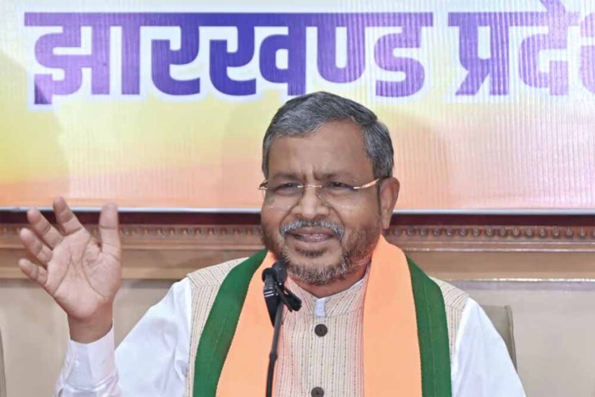 शहरी क्षेत्रों में नियमों की अनदेखी का आरोप, बाबूलाल मरांडी बोले