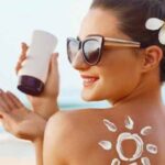 गलत सनस्क्रीन कर सकती है त्वचा को नुकसान! खरीदते समय रखें इन 3 बातों का ध्यान