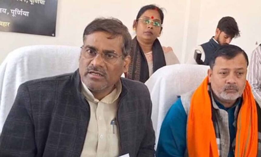 राहुल गांधी पर प्रमोद चंद्रवंशी का तंज, बोले—‘उनकी मौजूदगी से कांग्रेस को नुकसान