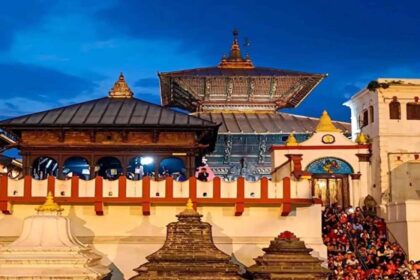 आस्था का महासंगम: महाशिवरात्रि पर पशुपतिनाथ मंदिर में उमड़ा जनसैलाब, नेपाल-भारत