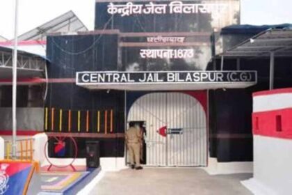 जेल परिसर में हड़कंप: कैदी ने खुद को किया घायल, गंभीर अवस्था में अस्पताल में भर्