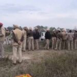 डीसी दफ्तर की ओर बढ़ते किसानों पर पुलिस की कार्रवाई, झड़प के बाद छोड़े गए आंसू ग