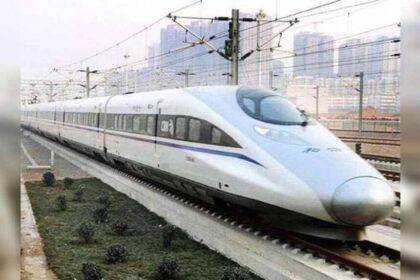 बजट का बड़ा दांव: गुजरात को 29 गुना ज्यादा फंड, 2027 में दौड़ेगी बुलेट ट्रेन