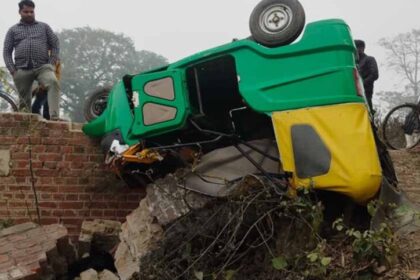 यूपी के लखीमपुर खीरी में भीषण सड़क दुर्घटना, टेंपो पलटने से चार की जान गई