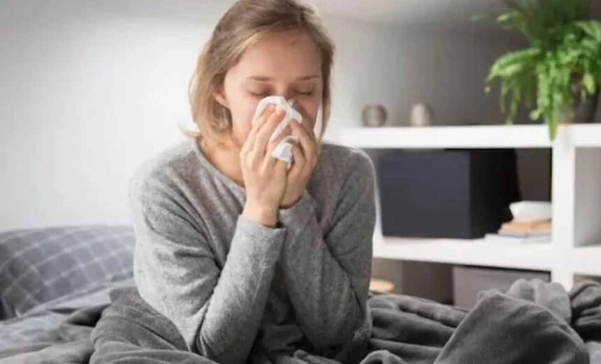 मौसम का असर: वायरल बुखार फैलने की बड़ी वजह