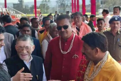 राज्यपाल संतोष गंगवार की मौजूदगी में सामूहिक विवाह, 101 जोड़ों ने लिए सात फेरे