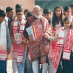 “आप 75 के हो गए,” पर पीएम मोदी ने जवाब दिया, “अभी तो 25 बाकी हैं”