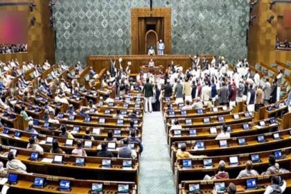 लोकसभा में हंगामे के बाद कार्यवाही स्थगित, 9 फरवरी तक नहीं होगी बैठक