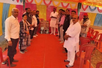 विधायक दिनेश राय मुनमुन के करकमलों से किये गये लाखों के विकास कार्यों के भूमिपूज