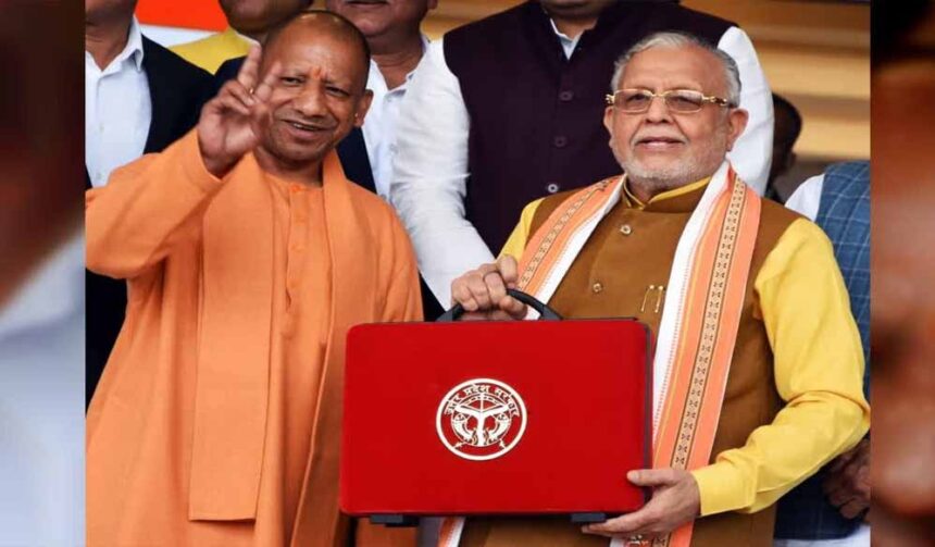 वित्त मंत्री सुरेश खन्ना ने विधानसभा में रखी आर्थिक सर्वेक्षण रिपोर्ट, प्रस्तुत